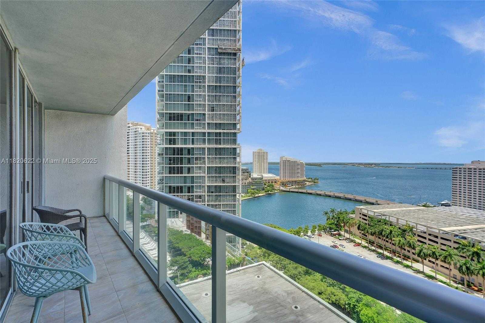 Small Image of 485 BRICKELL AVE #2009, Miami Number 3