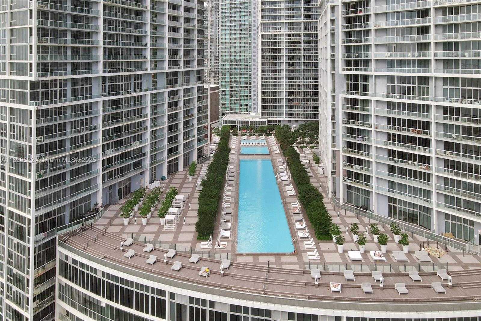 Small Image of 485 BRICKELL AVE #2009, Miami Number 5