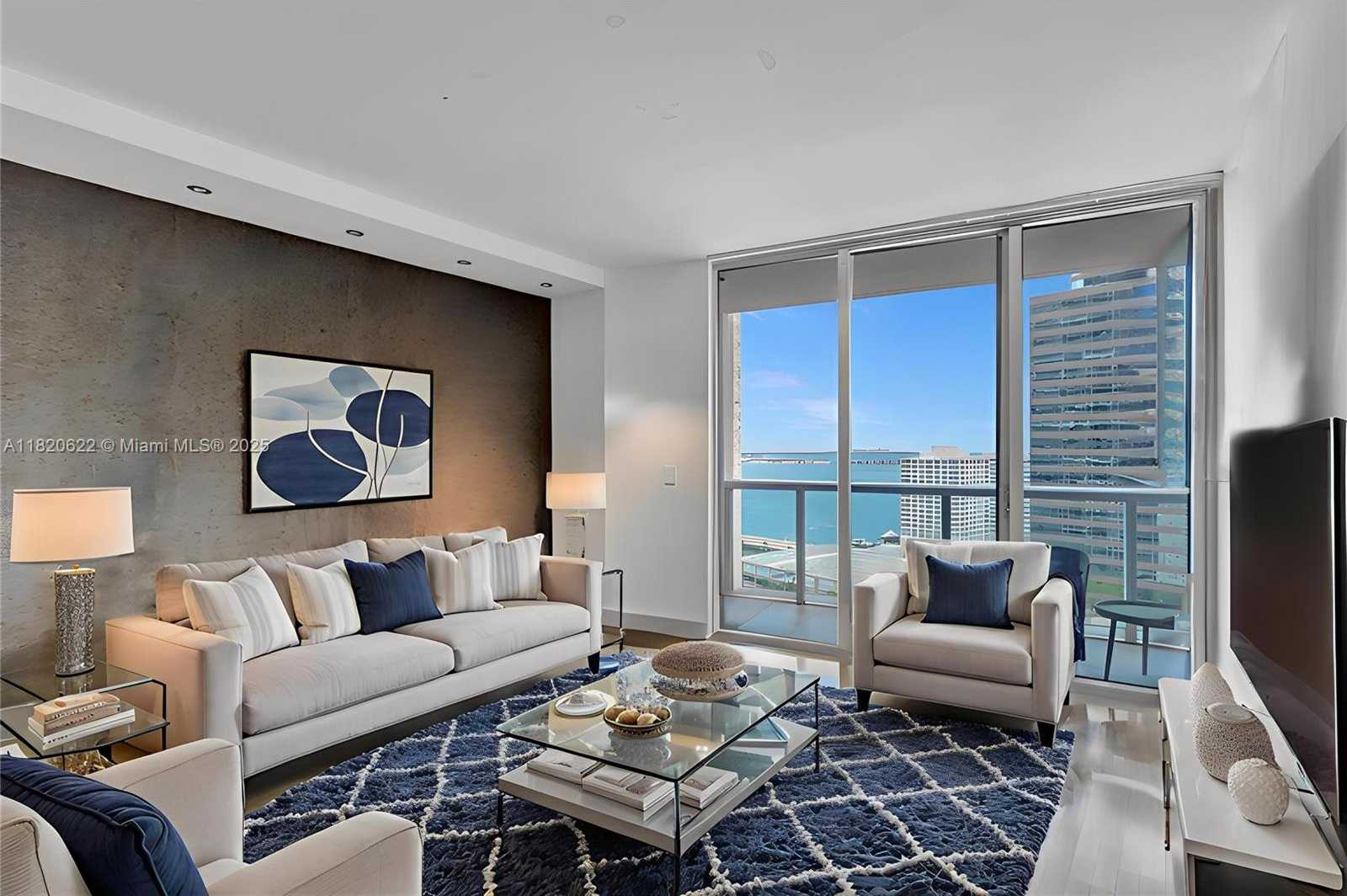 Small Image of 485 BRICKELL AVE #2009, Miami Number 7