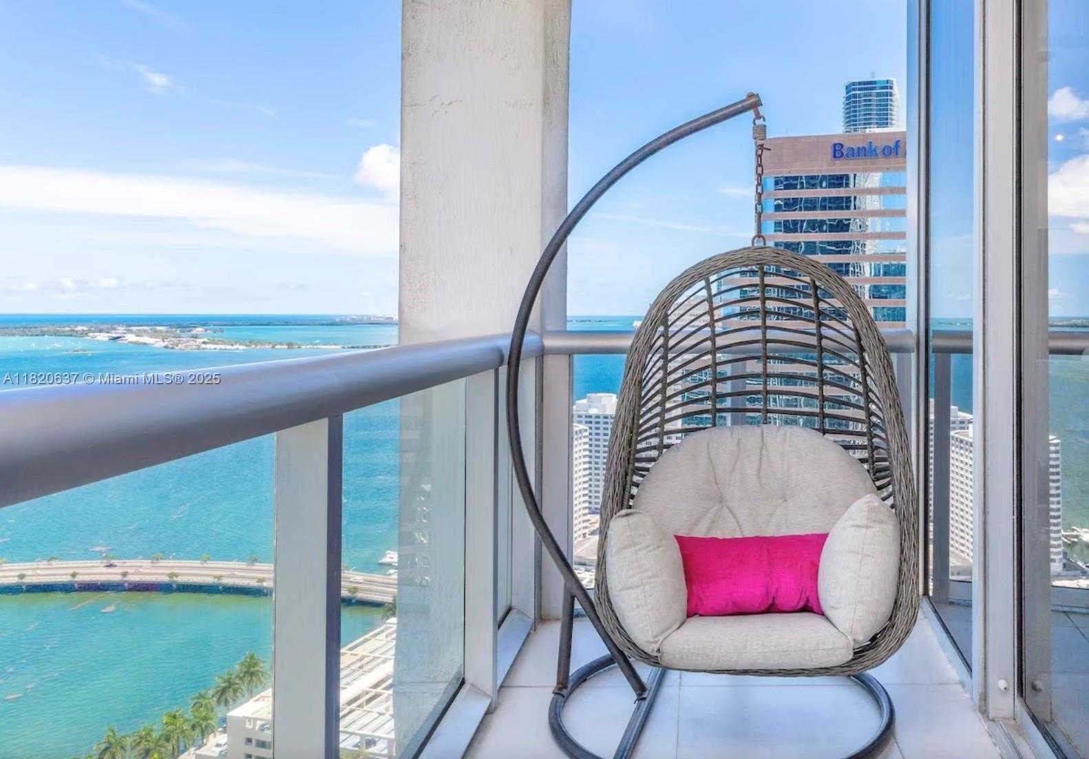 Small Image of 485 BRICKELL AVE #3410, Miami Number 15