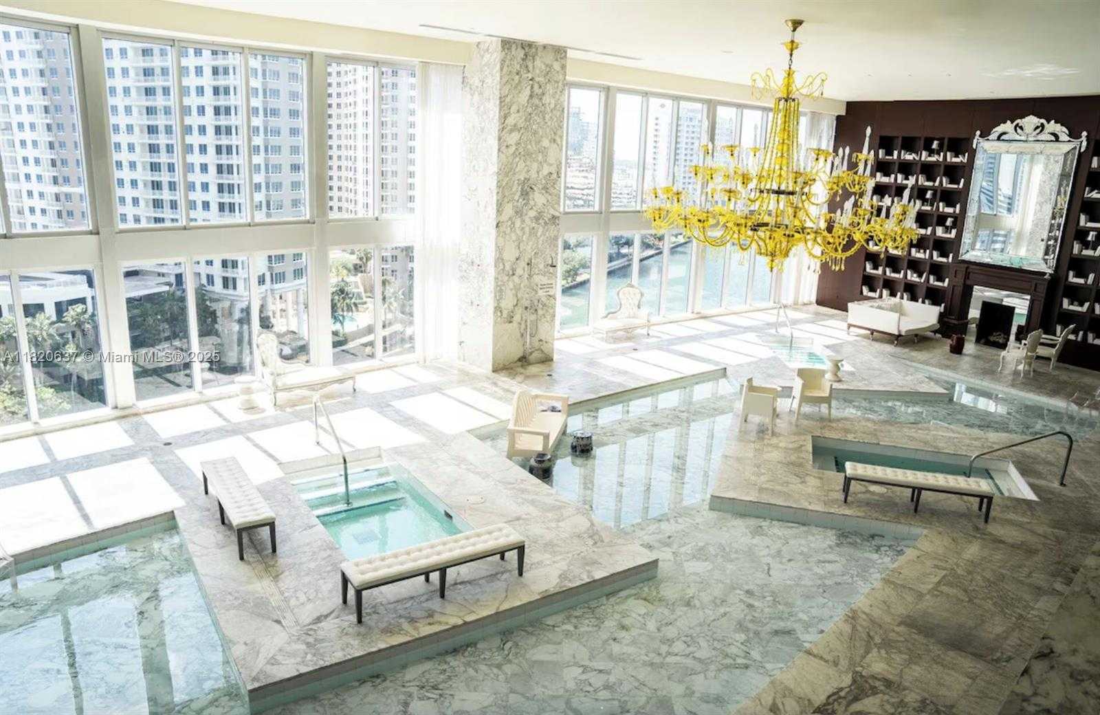 Small Image of 485 BRICKELL AVE #3410, Miami Number 17