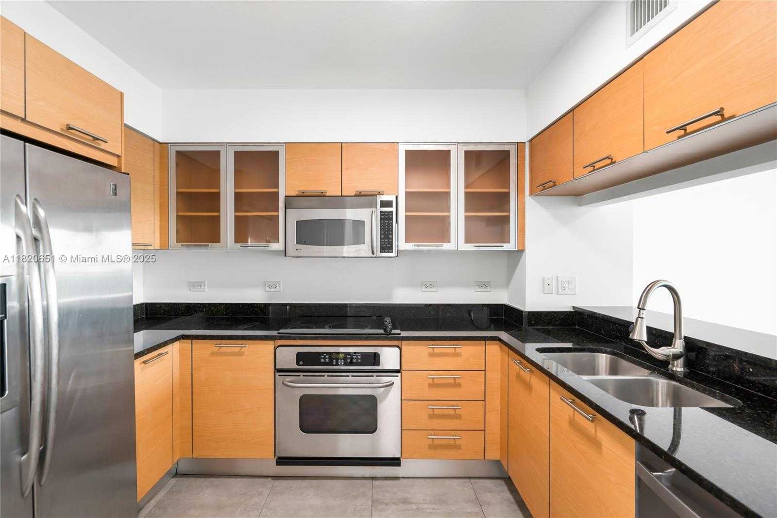 Small Image of 31 SOUTH EAST 5TH ST #707, Miami Number 3