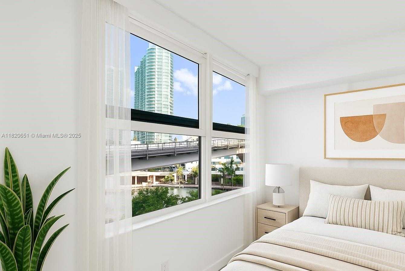 Small Image of 31 SOUTH EAST 5TH ST #707, Miami Number 7