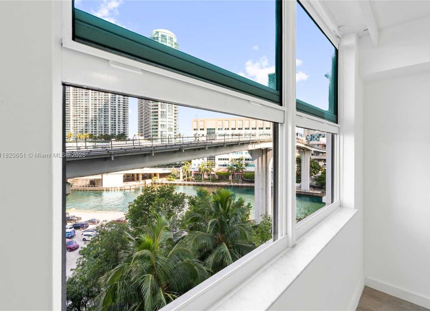 Small Image of 31 SOUTH EAST 5TH ST #707, Miami Number 8