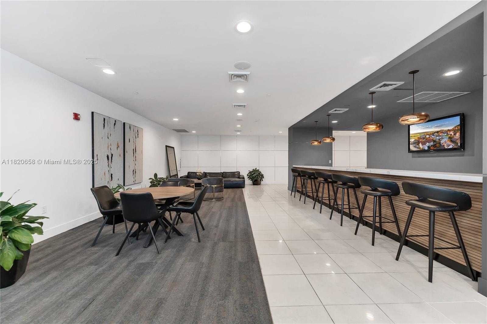 Small Image of 1250 SOUTH MIAMI AVE #2210, Miami Number 16