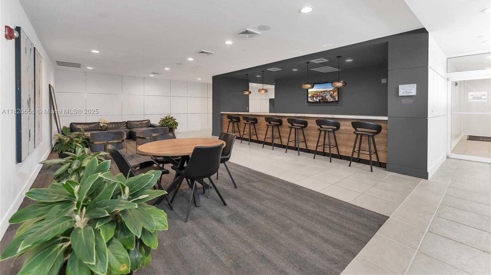 Small Image of 1250 SOUTH MIAMI AVE #2210, Miami Number 17