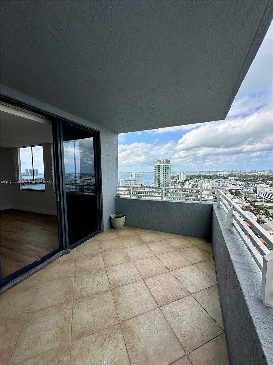 Small Image of 1330 WEST AVE #3007, Miami Beach Number 28