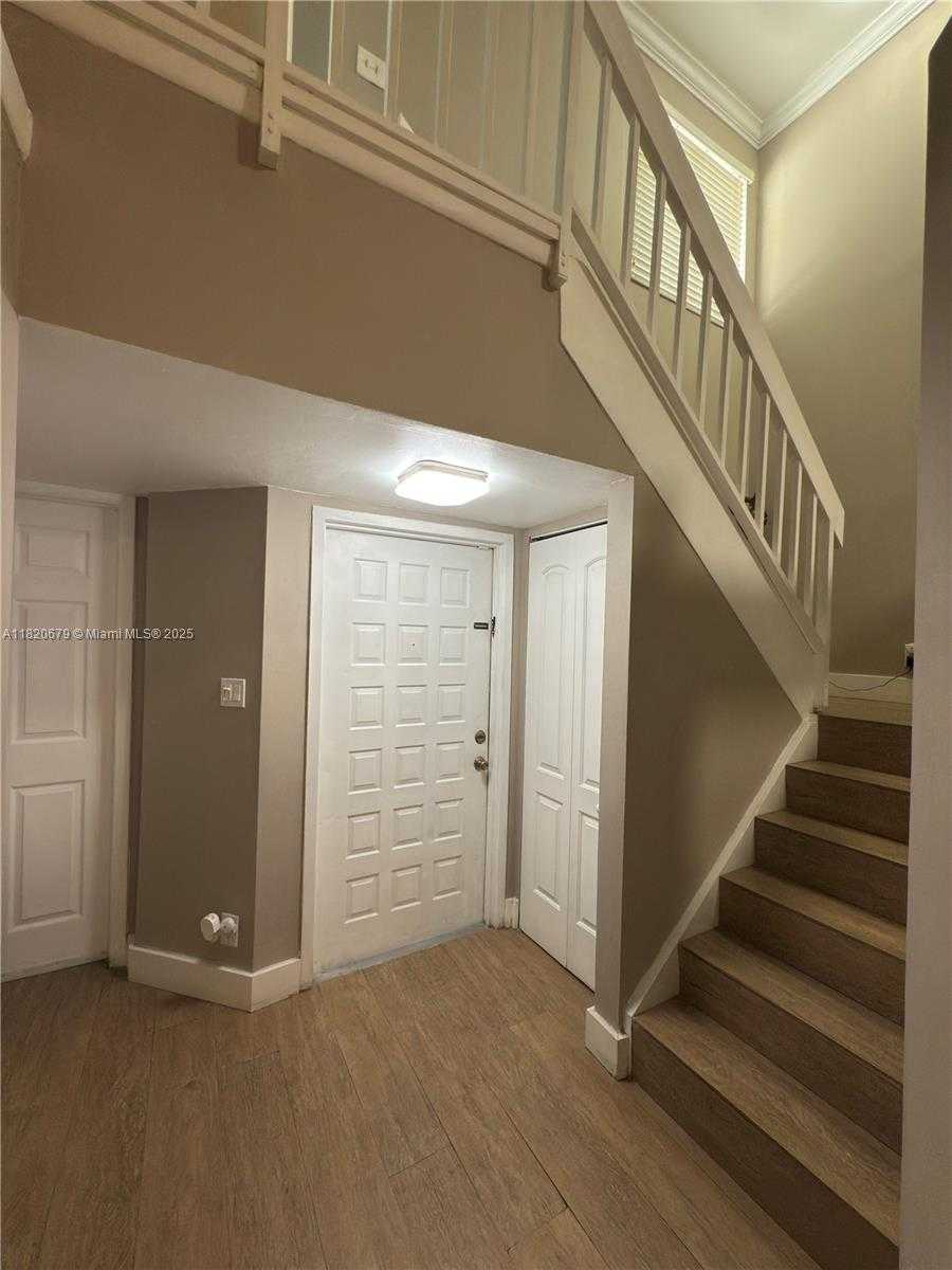 Small Image of 13959 SOUTH WEST 91ST TER #13959, Miami Number 16