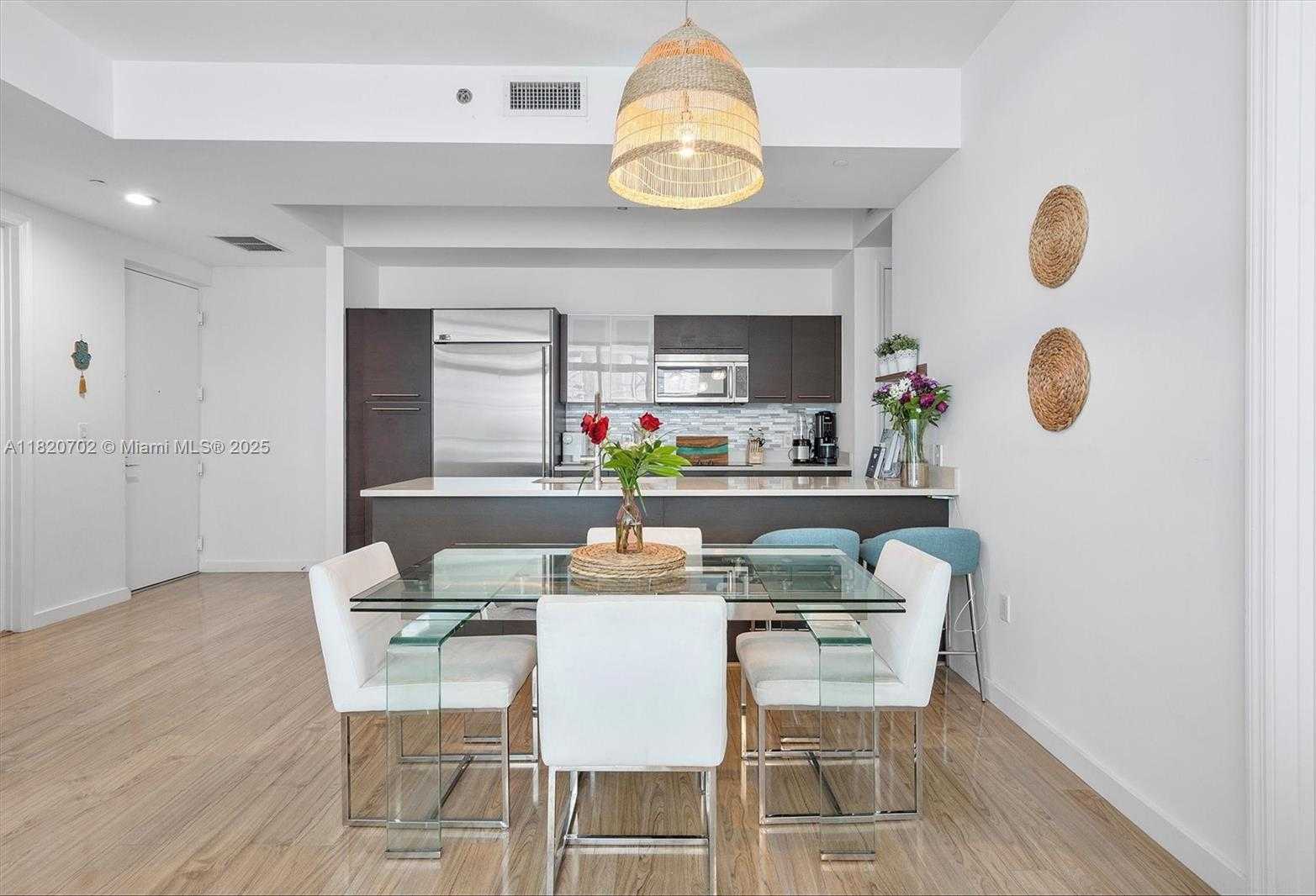 Small Image of 55 SOUTH EAST 6TH ST #4305, Miami Number 2