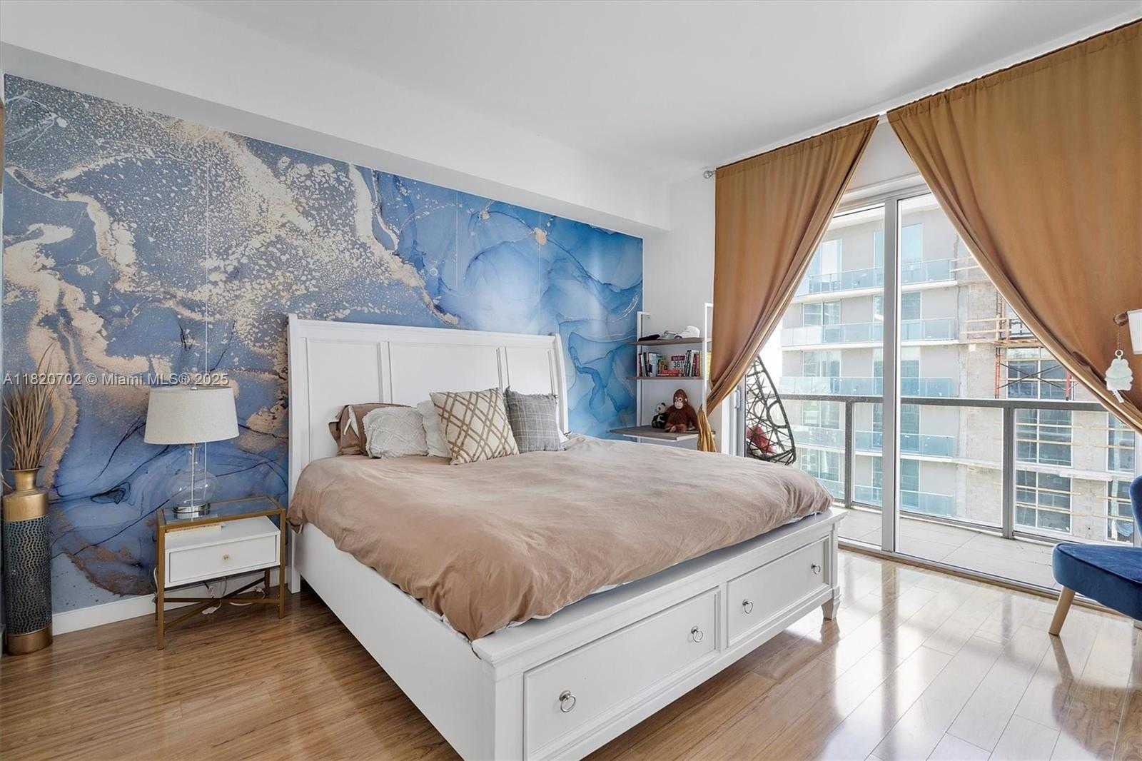 Small Image of 55 SOUTH EAST 6TH ST #4305, Miami Number 7
