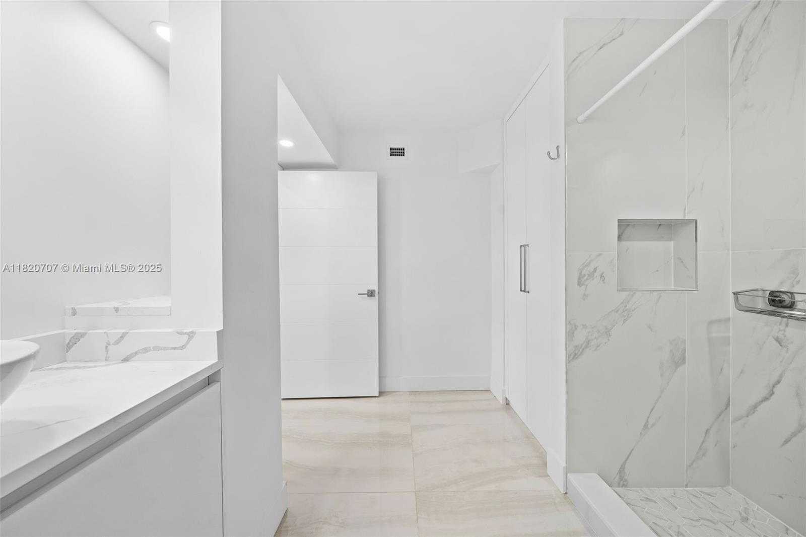 Small Image of 230 174TH ST #1119, Sunny Isles Beach Number 26