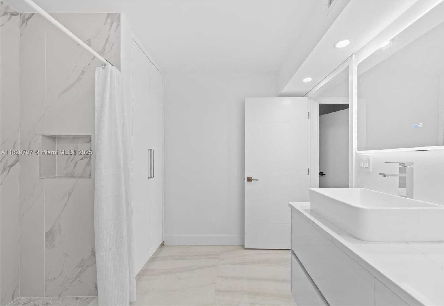 Small Image of 230 174TH ST #1119, Sunny Isles Beach Number 29