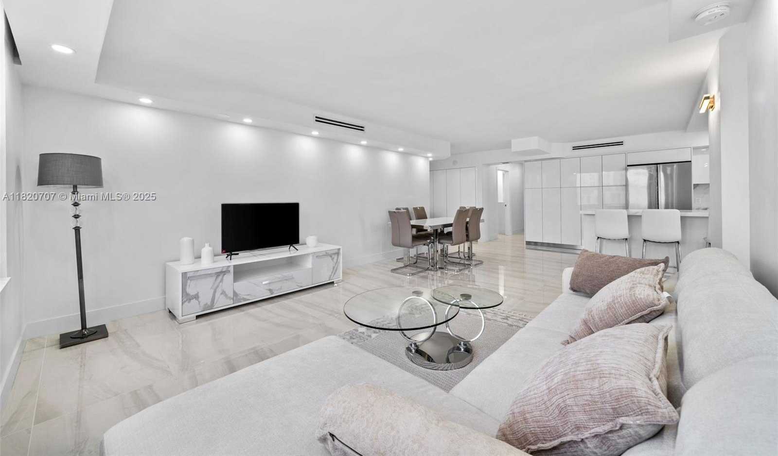 Small Image of 230 174TH ST #1119, Sunny Isles Beach Number 5