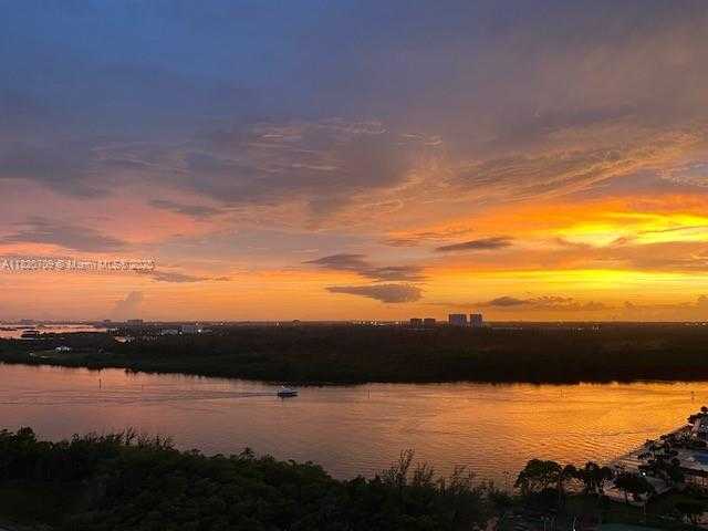 Small Image of 100 BAYVIEW DR #228, Sunny Isles Beach Number 28