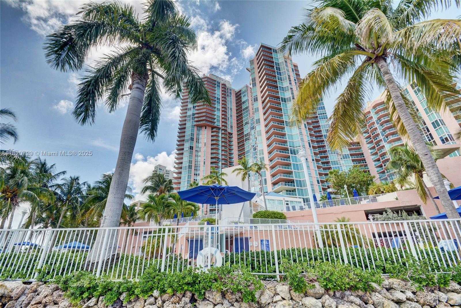 Small Image of 3370 HIDDEN BAY DR #3115, Aventura Number 11