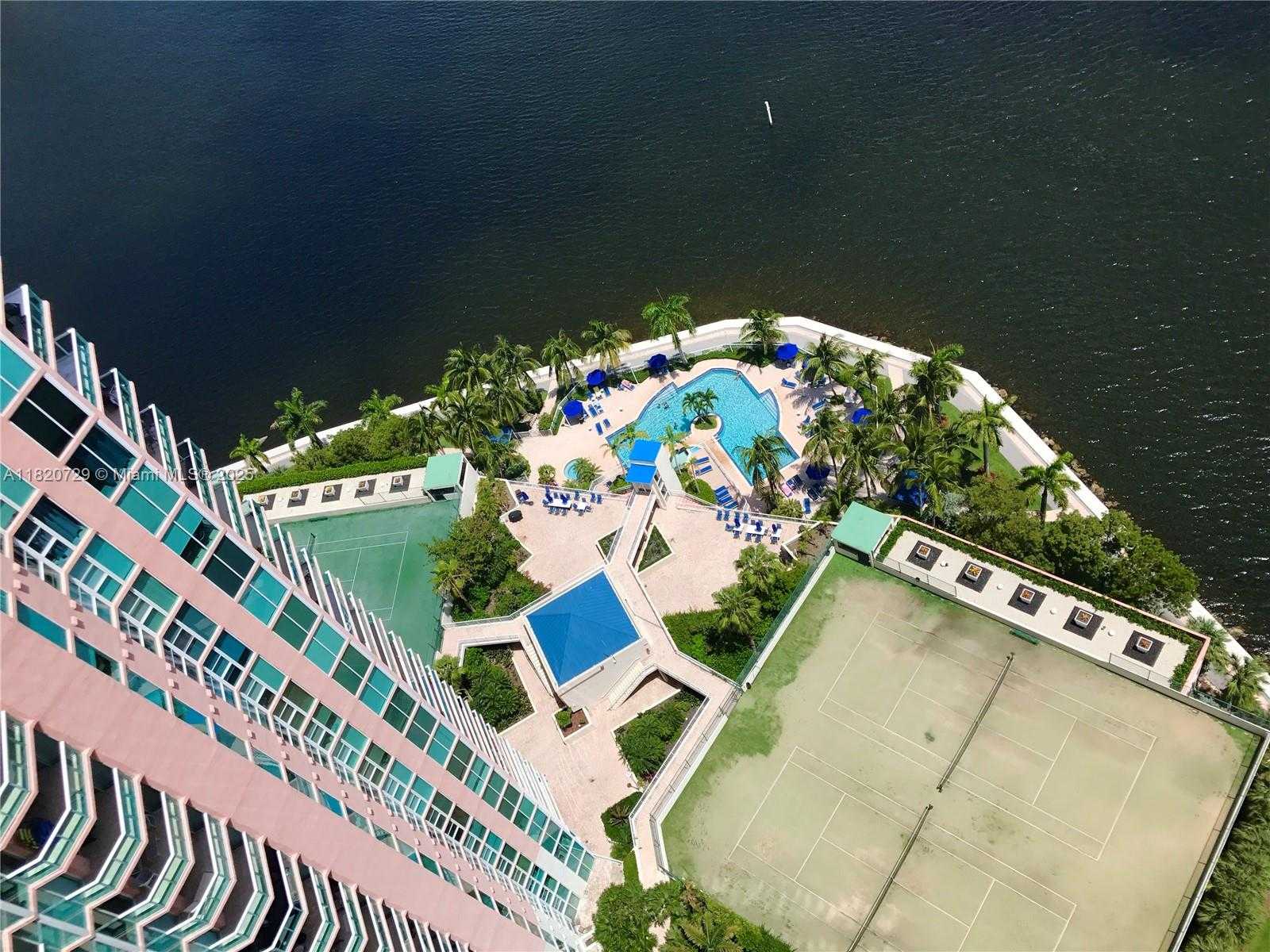 Small Image of 3370 HIDDEN BAY DR #3115, Aventura Number 15