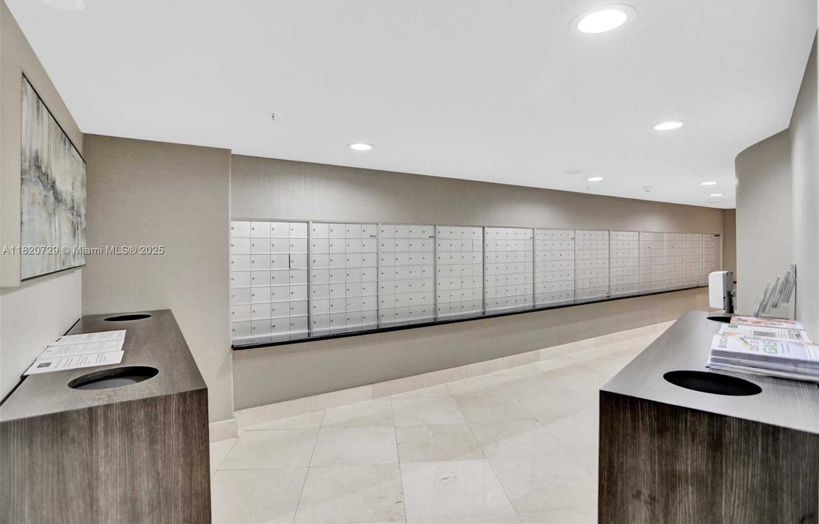 Small Image of 3370 HIDDEN BAY DR #3115, Aventura Number 16