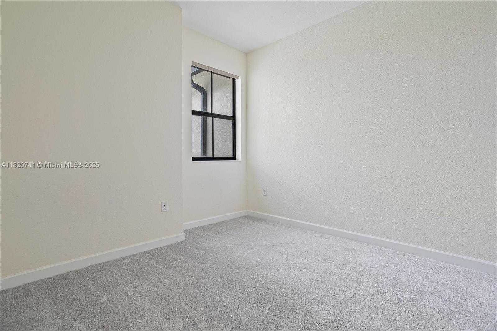 Small Image of 3411 WEST 112TH TER, Hialeah Number 23