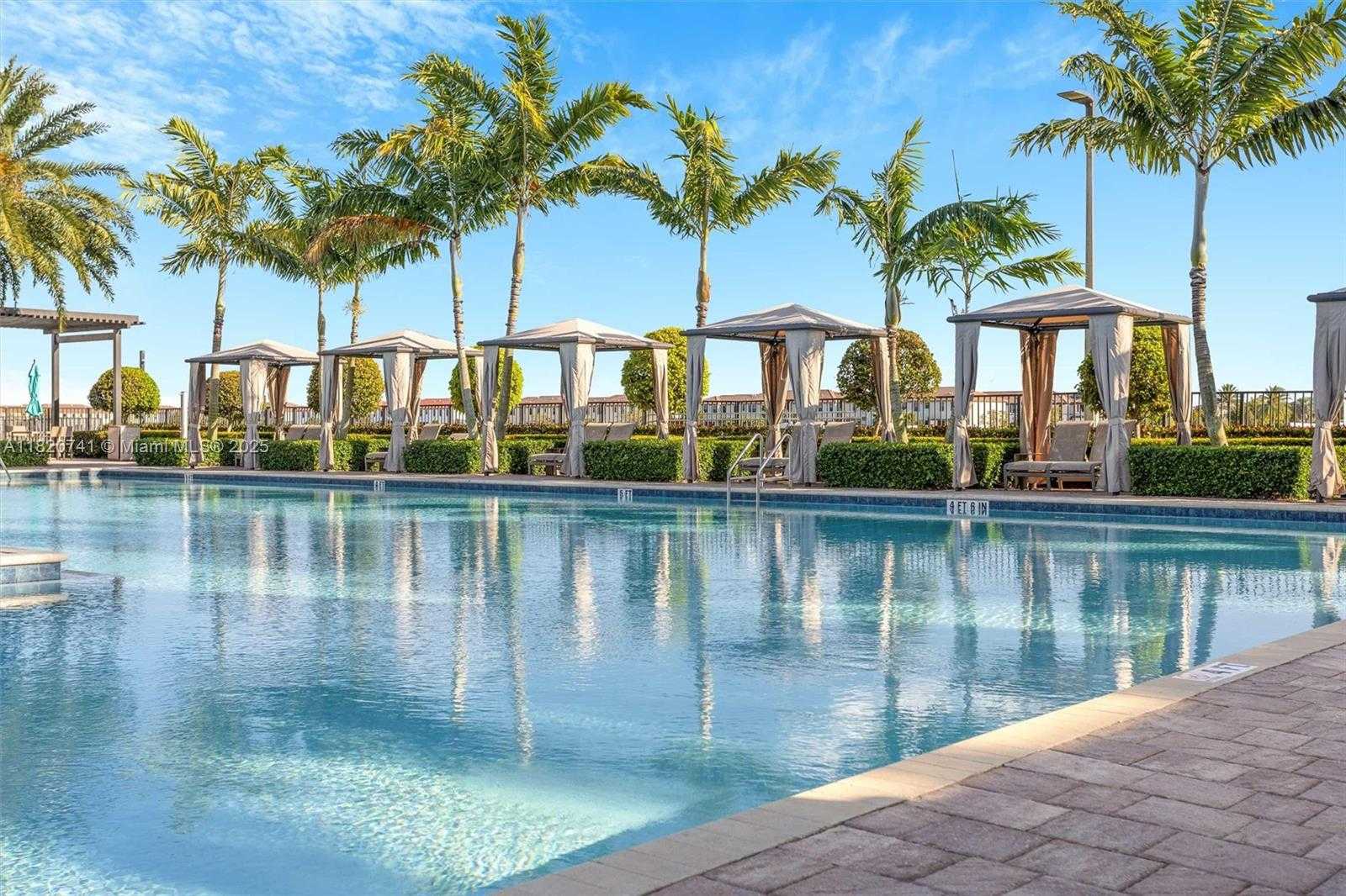 Small Image of 3411 WEST 112TH TER, Hialeah Number 39