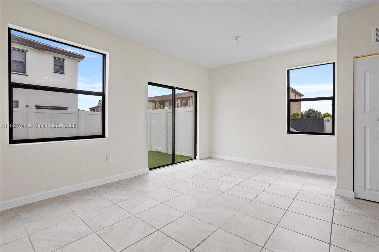 Small Image of 3411 WEST 112TH TER, Hialeah Number 9
