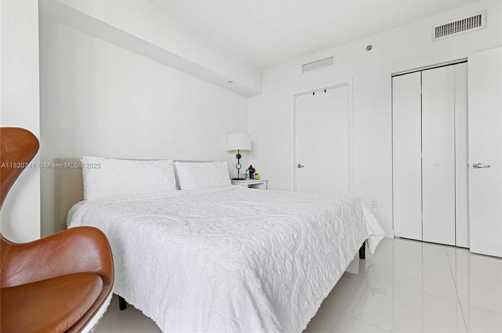 Small Image of 495 BRICKELL AVE #905, Miami Number 13