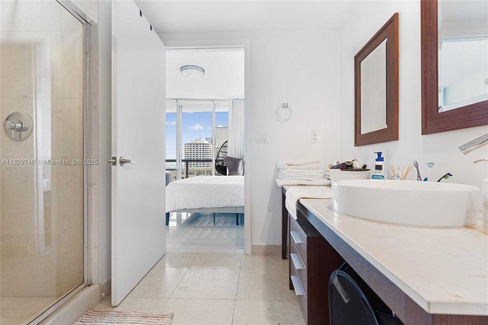 Small Image of 495 BRICKELL AVE #905, Miami Number 15