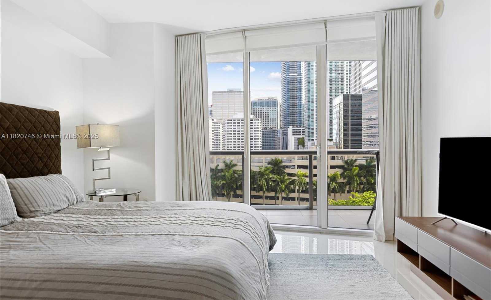 Small Image of 495 BRICKELL AVE #905, Miami Number 19