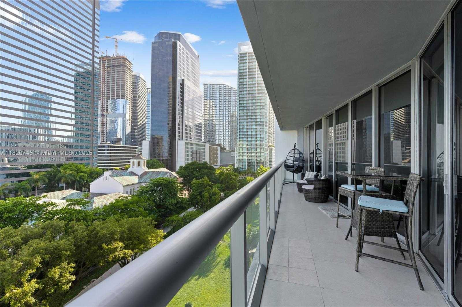 Small Image of 495 BRICKELL AVE #905, Miami Number 24