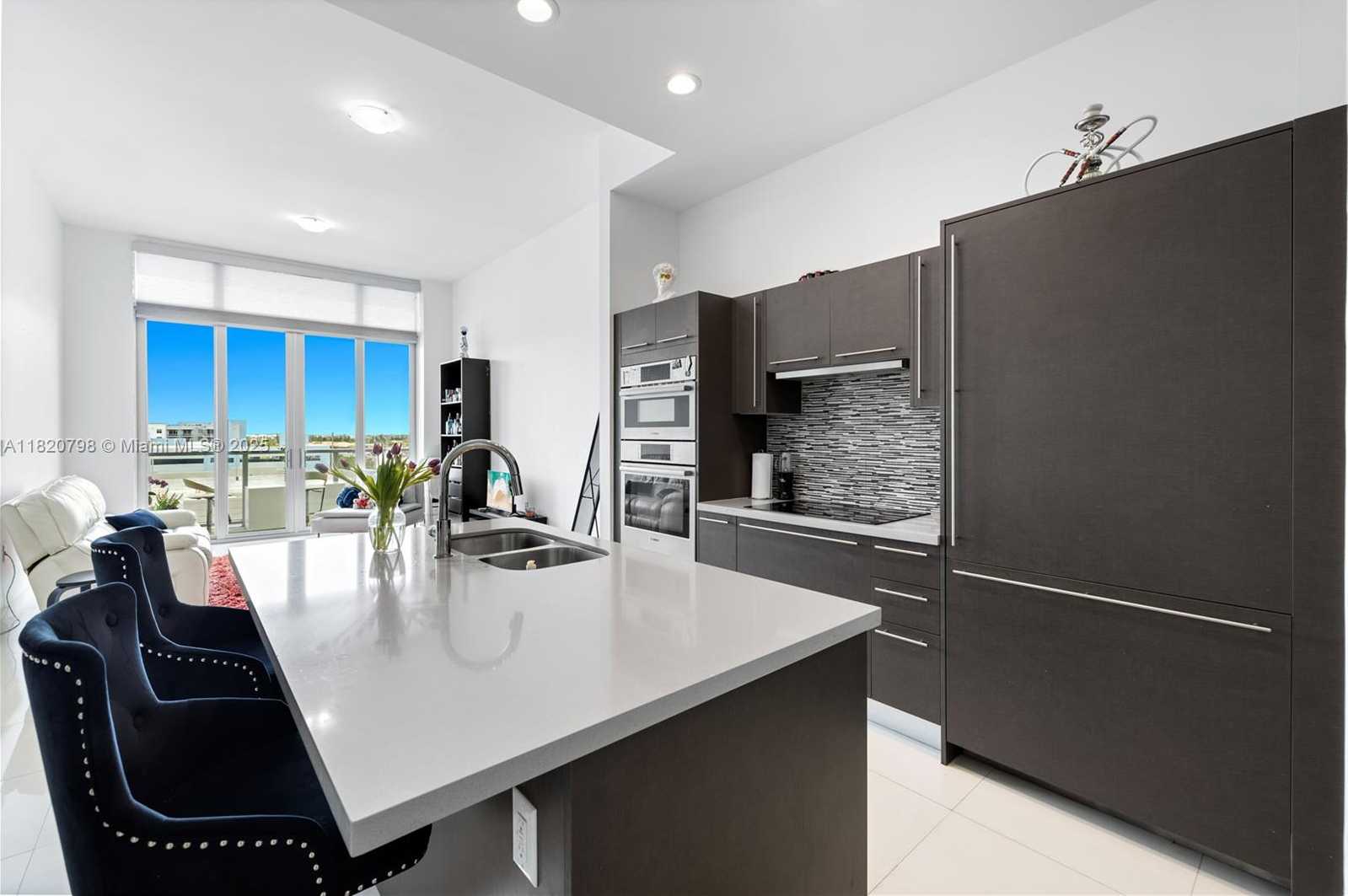 Small Image of 7825 NORTH WEST 107TH AVE #822, Doral Number 17