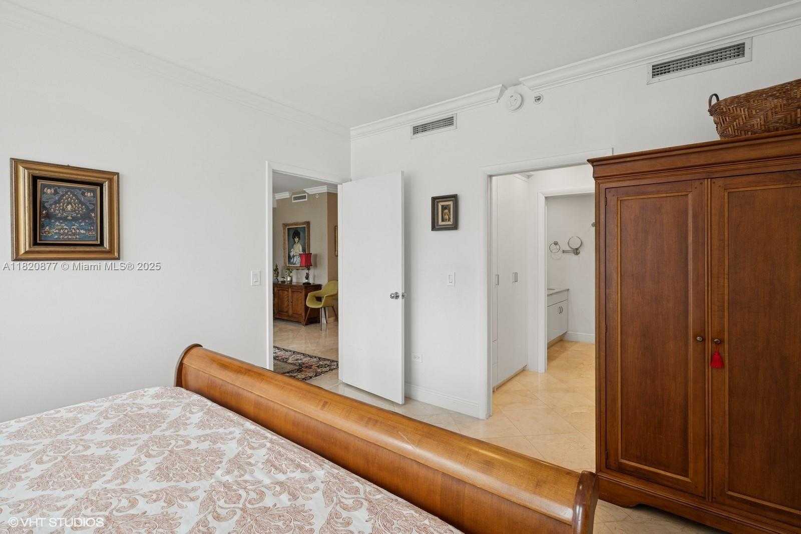 Small Image of 801 BRICKELL KEY BLVD #2202, Miami Number 14