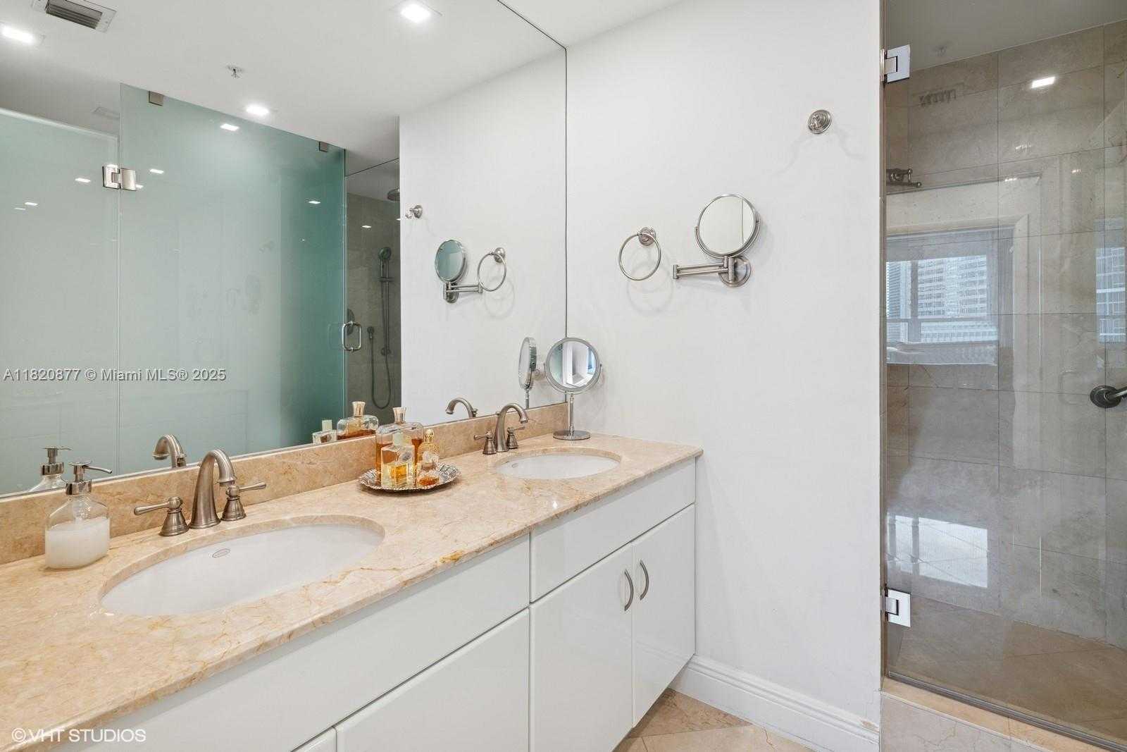 Small Image of 801 BRICKELL KEY BLVD #2202, Miami Number 16