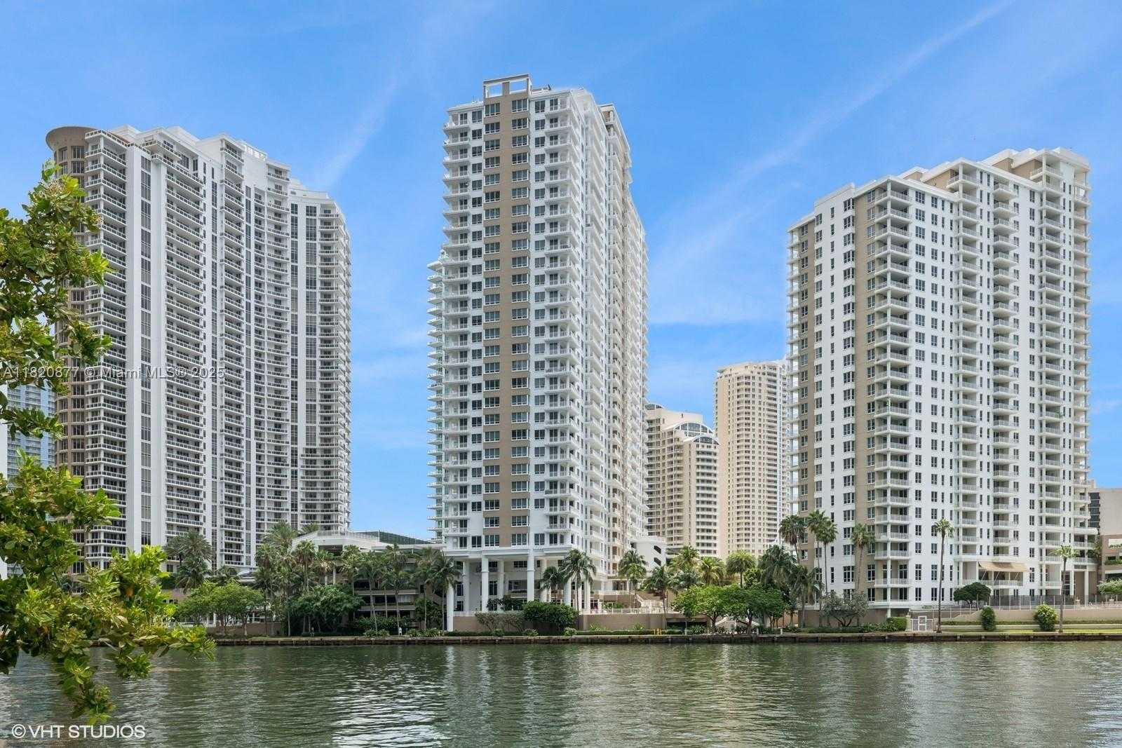 Small Image of 801 BRICKELL KEY BLVD #2202, Miami Number 22