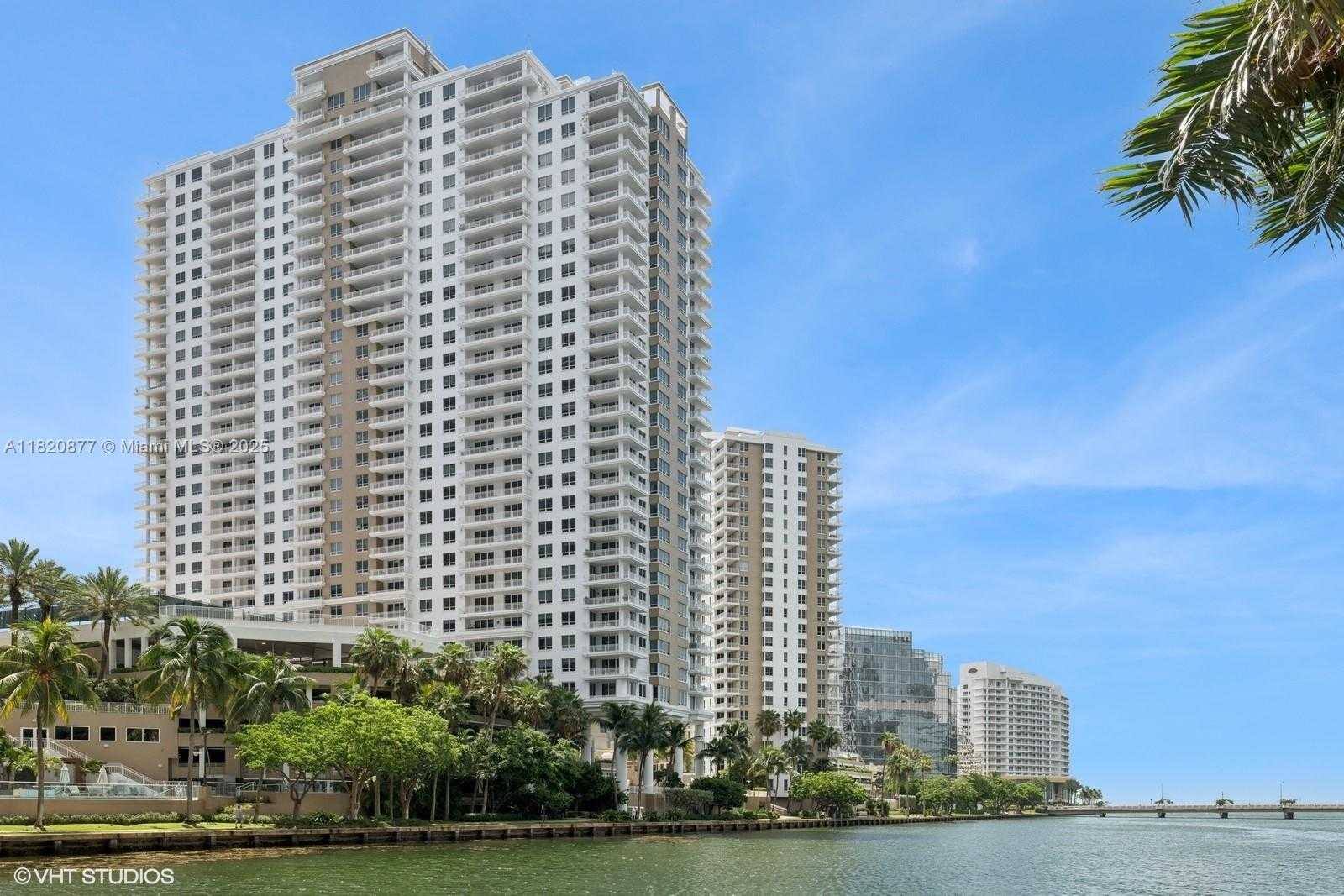 Small Image of 801 BRICKELL KEY BLVD #2202, Miami Number 3