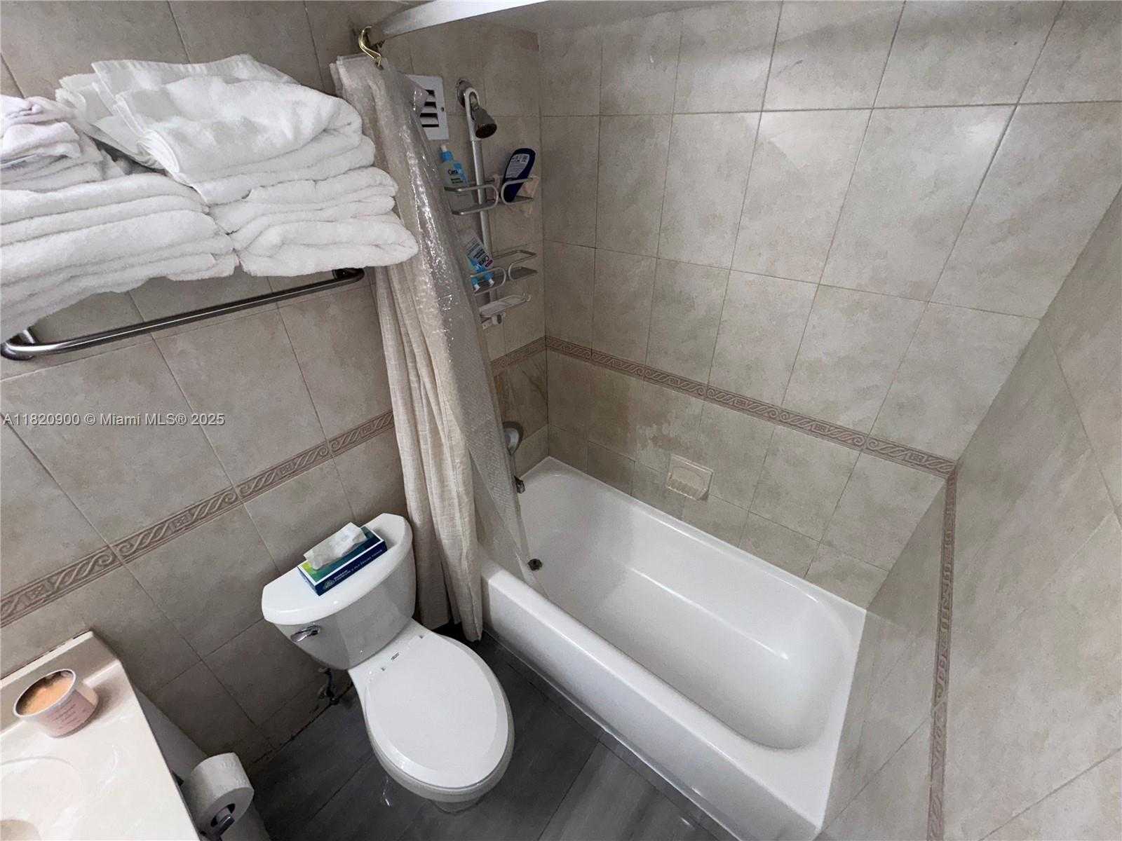 Small Image of 19201 NORTH COLLINS AVE #826, Sunny Isles Beach Number 32