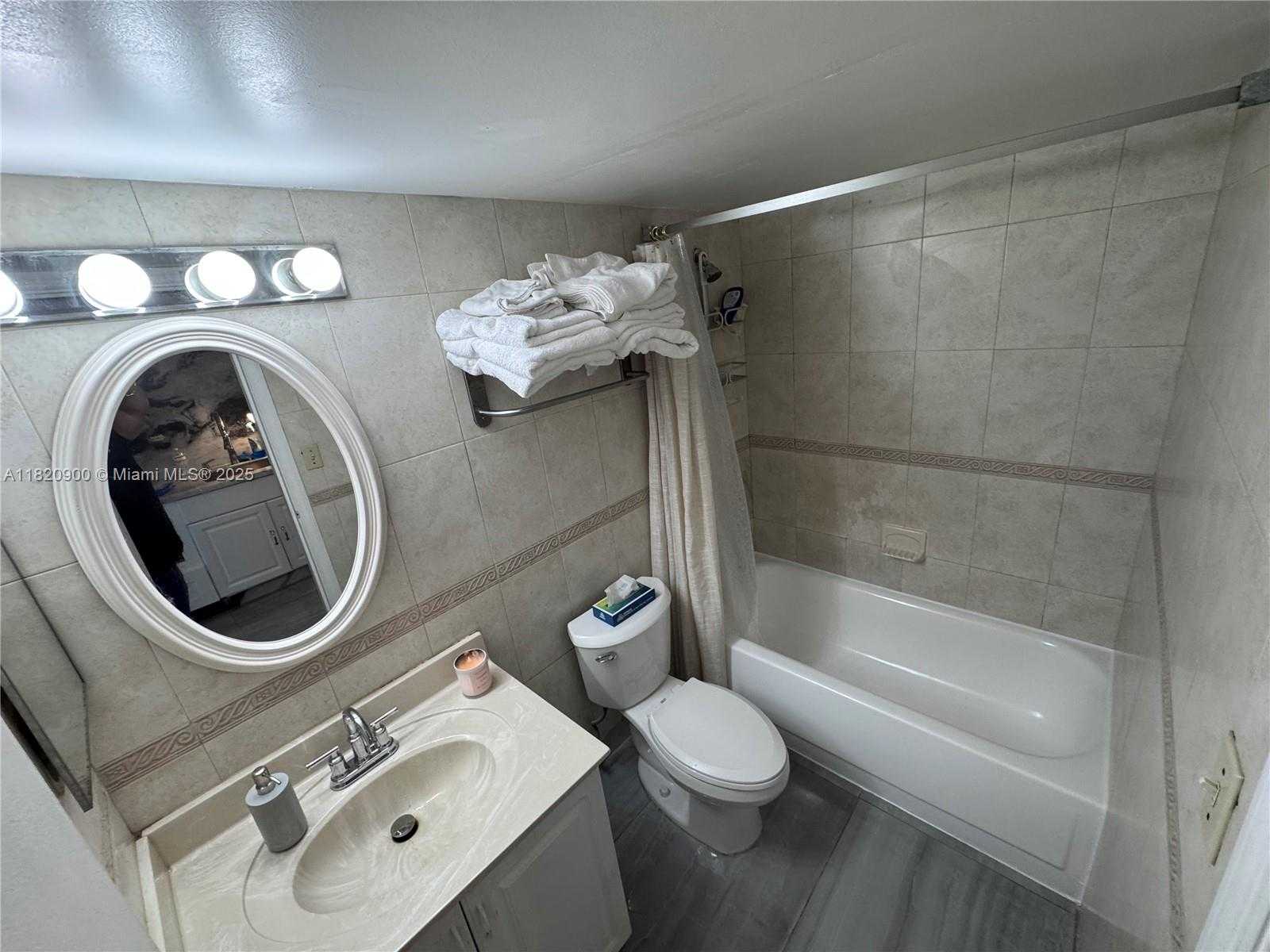 Small Image of 19201 NORTH COLLINS AVE #826, Sunny Isles Beach Number 33