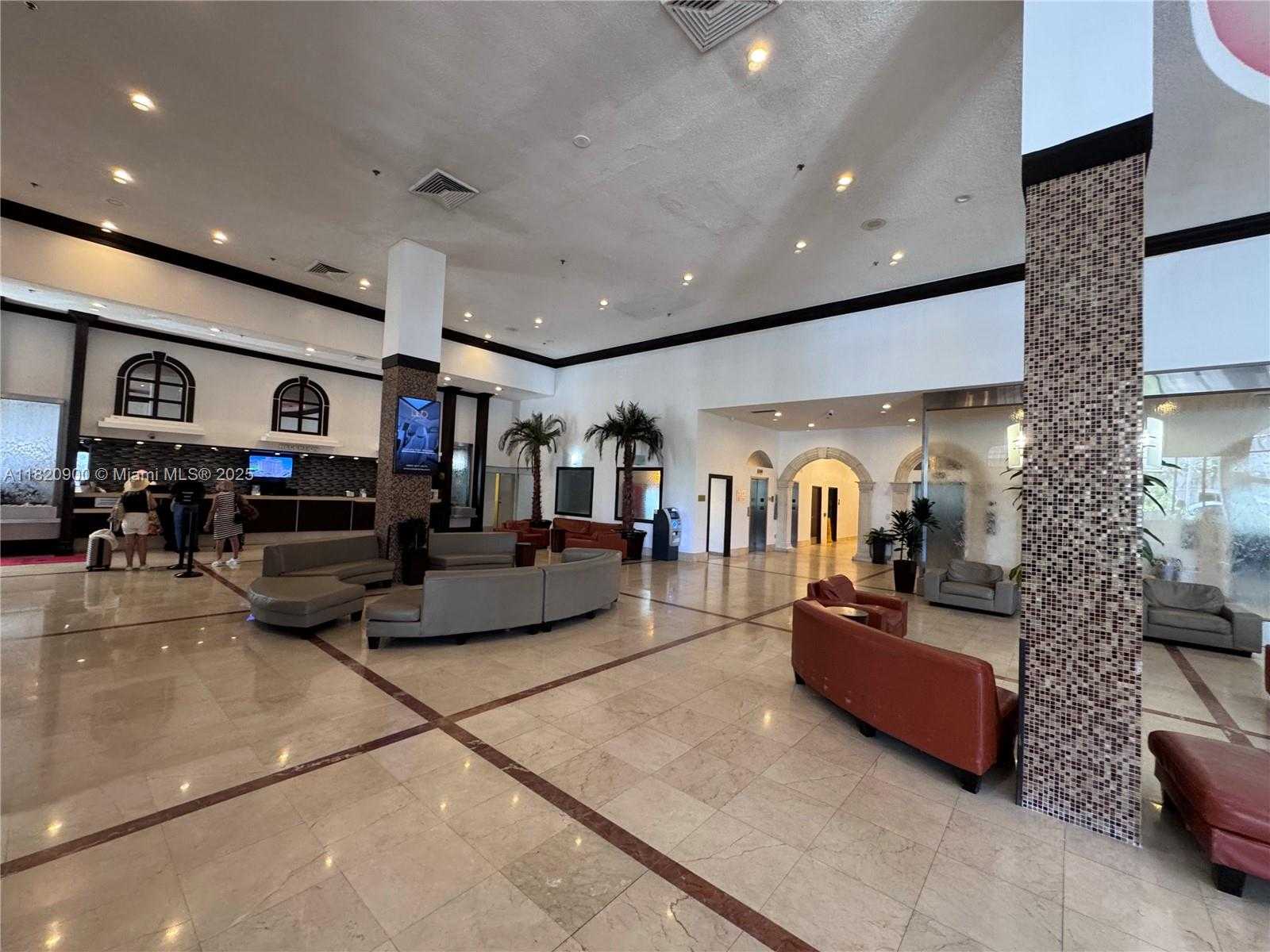 Small Image of 19201 NORTH COLLINS AVE #826, Sunny Isles Beach Number 4