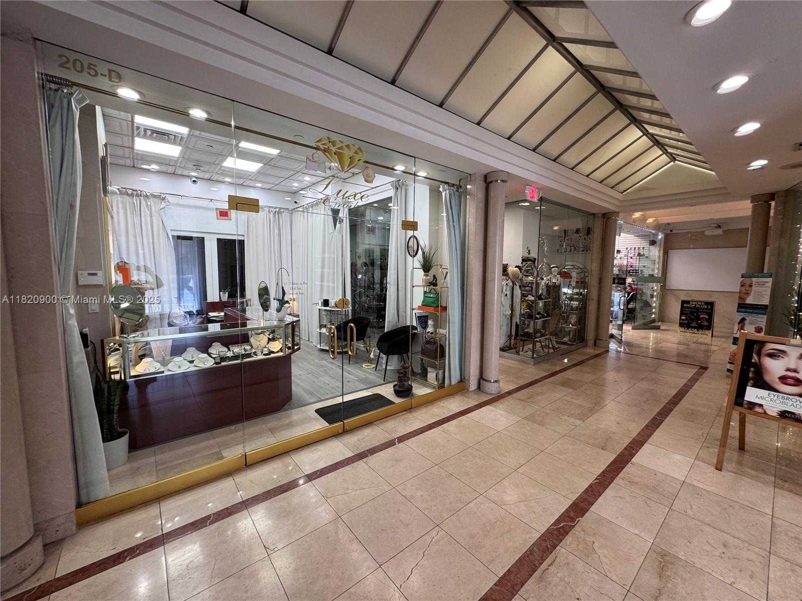 Small Image of 19201 NORTH COLLINS AVE #826, Sunny Isles Beach Number 6