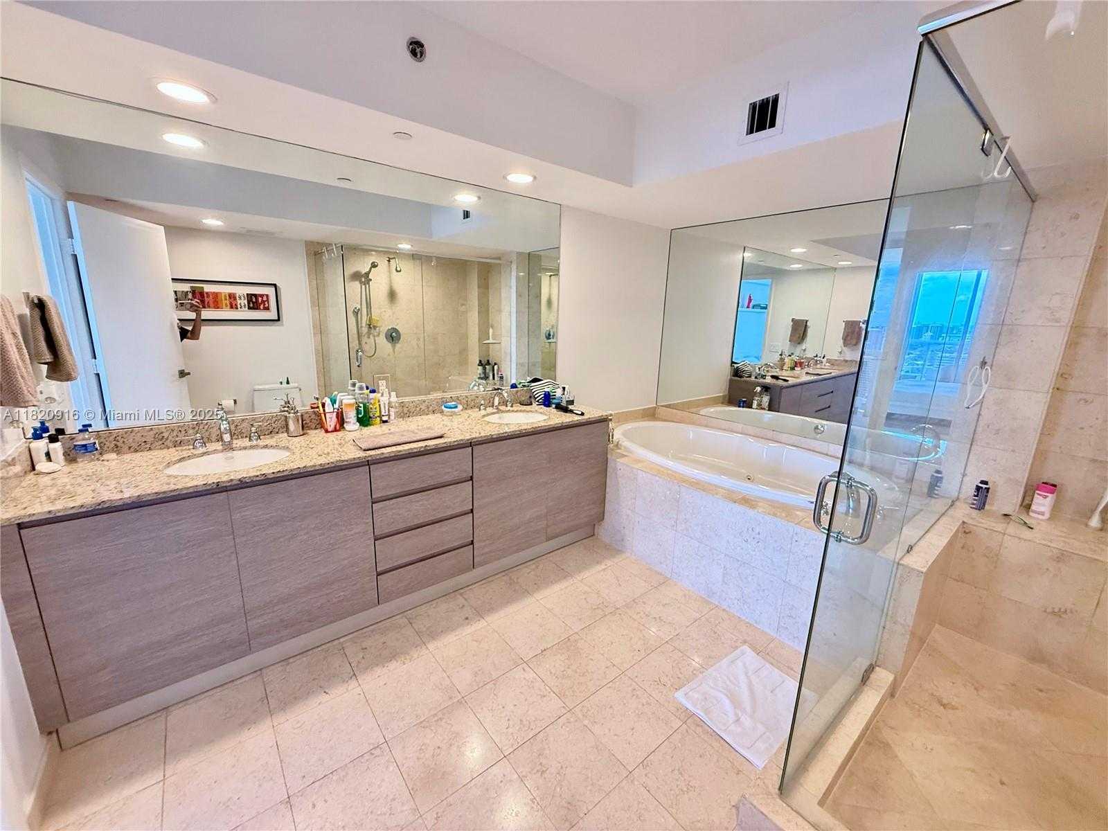 Small Image of 1830 SOUTH OCEAN DR #3604, Hallandale Beach Number 11