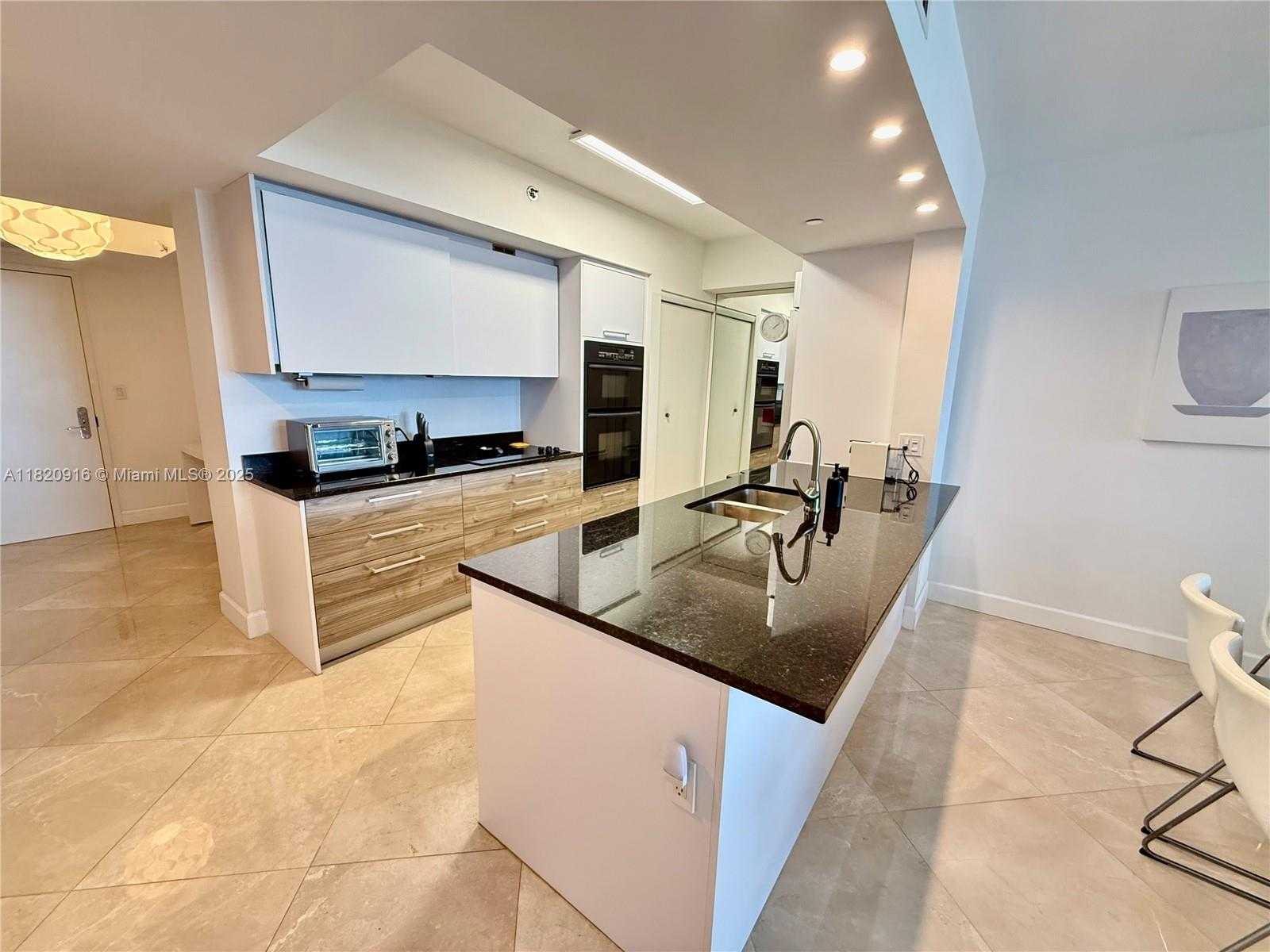 Small Image of 1830 SOUTH OCEAN DR #3604, Hallandale Beach Number 24