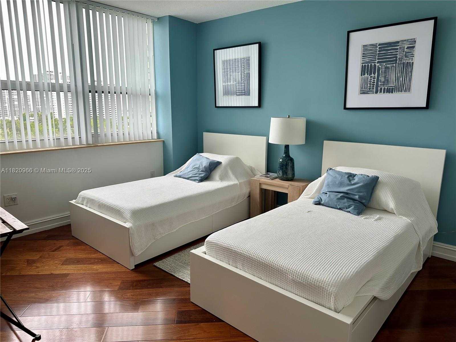 Small Image of 19501 WEST COUNTRY CLUB DR #914, Aventura Number 29