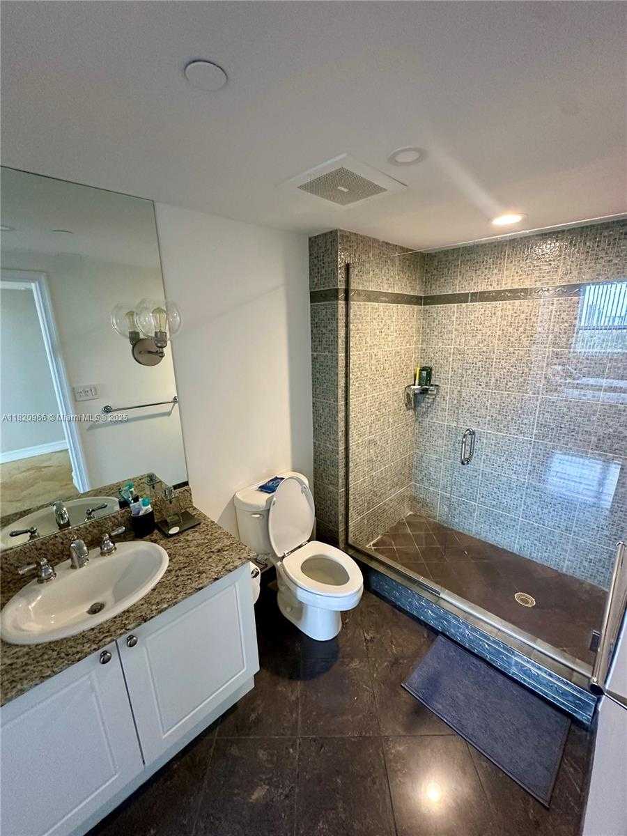 Small Image of 19501 WEST COUNTRY CLUB DR #914, Aventura Number 33