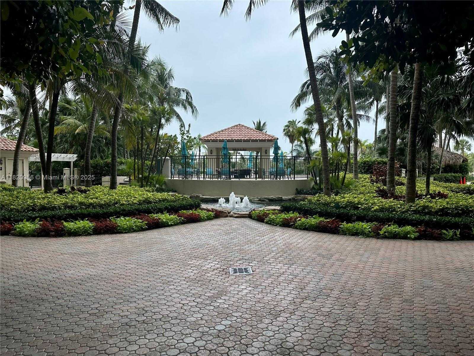 Small Image of 19501 WEST COUNTRY CLUB DR #914, Aventura Number 36