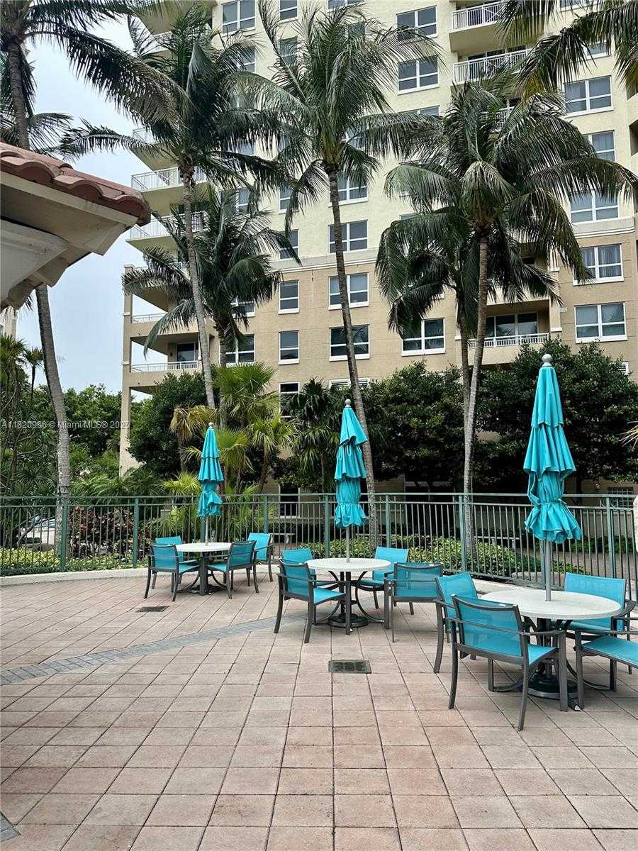 Small Image of 19501 WEST COUNTRY CLUB DR #914, Aventura Number 44