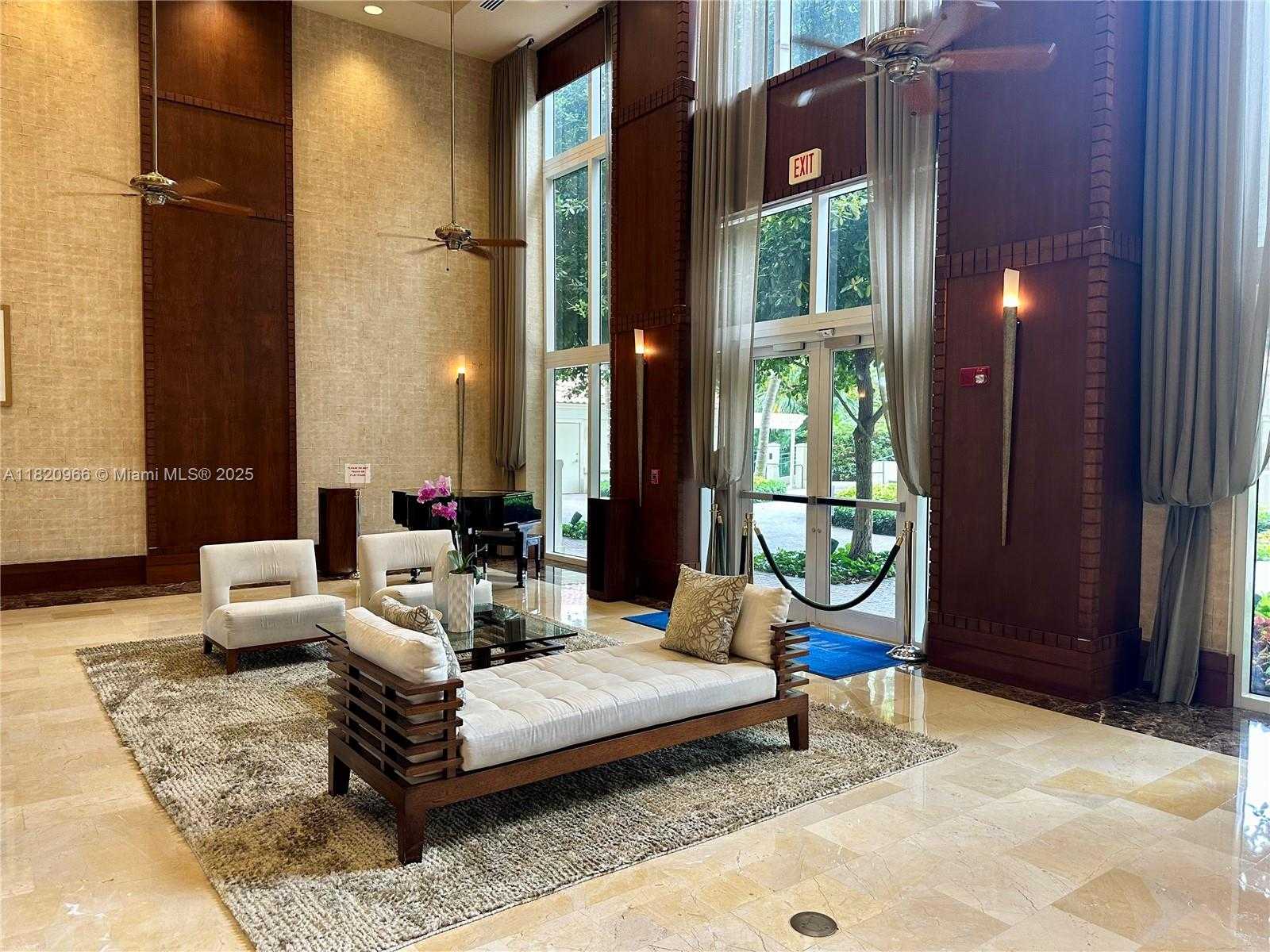 Small Image of 19501 WEST COUNTRY CLUB DR #914, Aventura Number 5