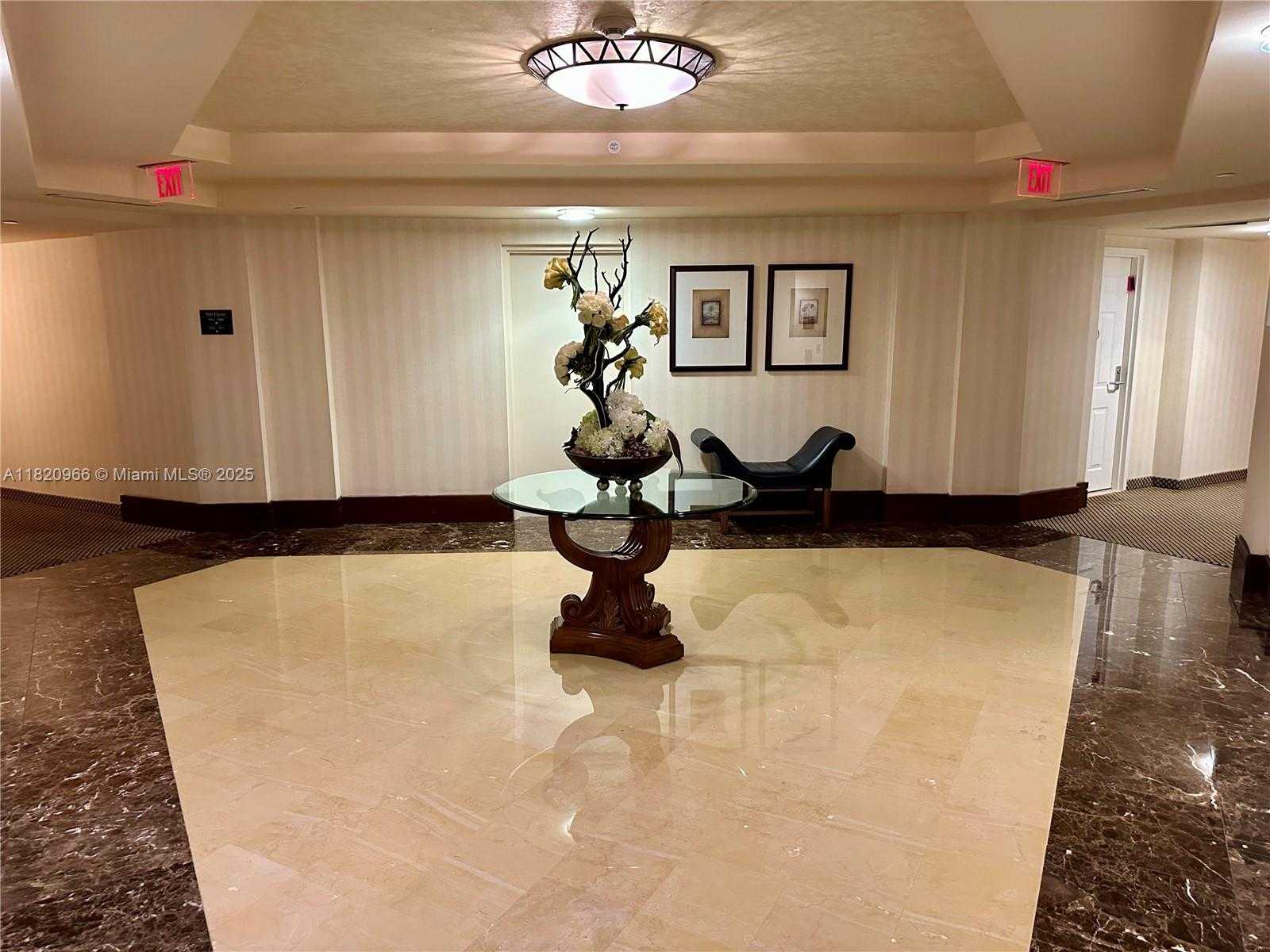 Small Image of 19501 WEST COUNTRY CLUB DR #914, Aventura Number 6