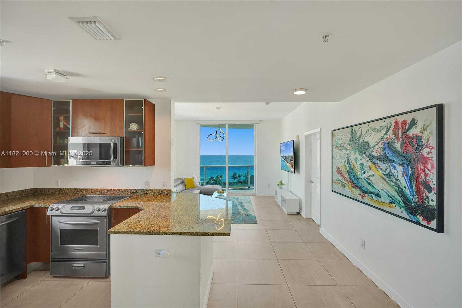 Small Image of 1945 SOUTH OCEAN DR #1114, Hallandale Beach Number 8