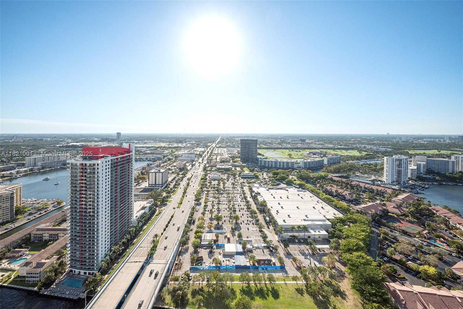 Small Image of 4010 NORTH OCEAN DR #T3706, Hollywood Number 17