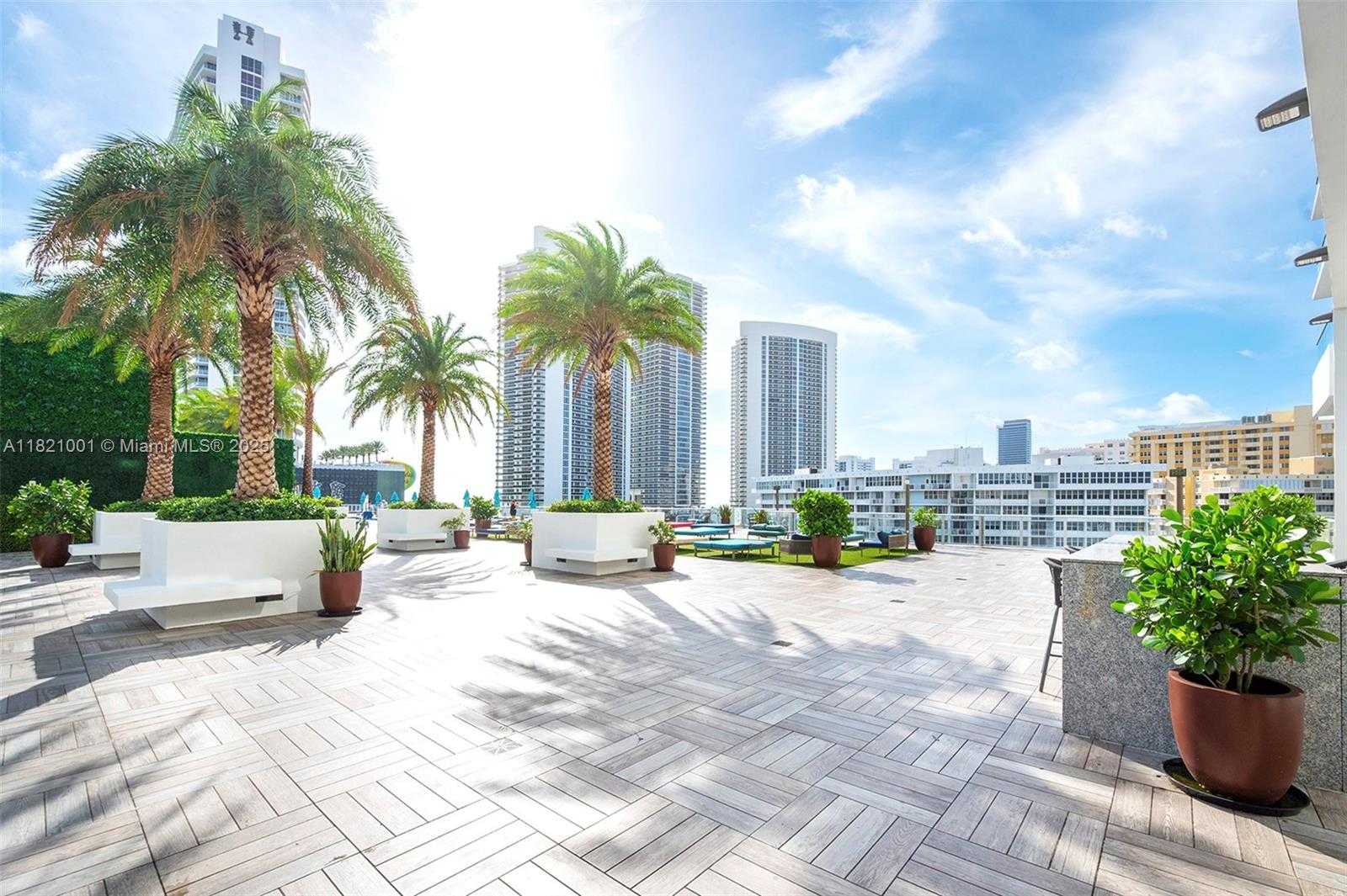 Small Image of 4010 NORTH OCEAN DR #T3706, Hollywood Number 21