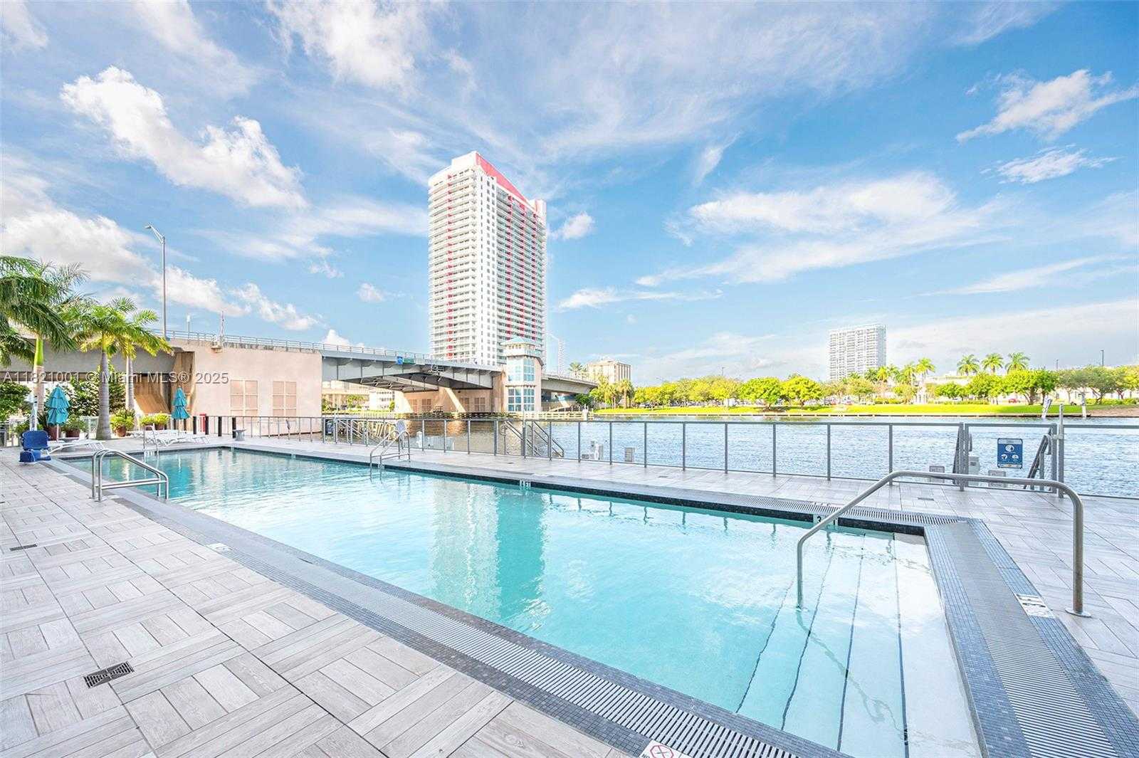Small Image of 4010 NORTH OCEAN DR #T3706, Hollywood Number 23