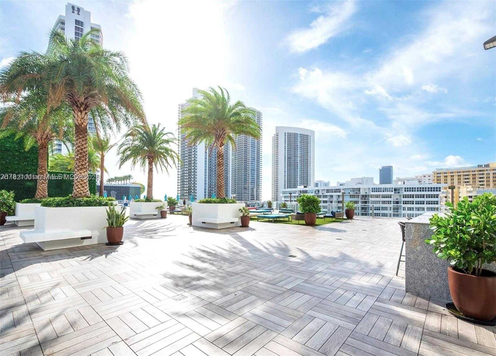 Small Image of 4010 NORTH OCEAN DR #T3706, Hollywood Number 31